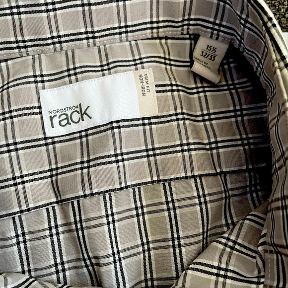 Men’s Nordstrom Rack dress shirt-size 15.5/32/33 - Picture 2 of 3